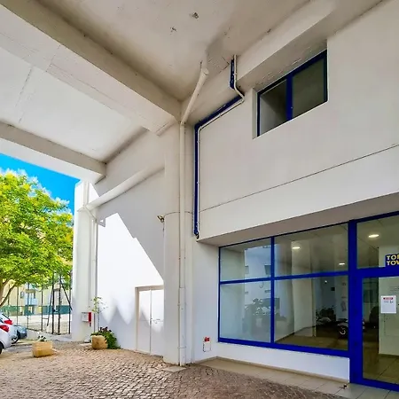 Flh Modest Flat With Balcony Appartement